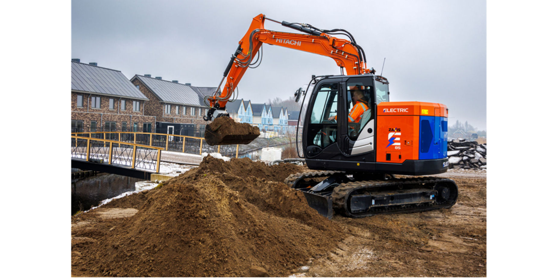 Electric excavators - HitachiCM Europe